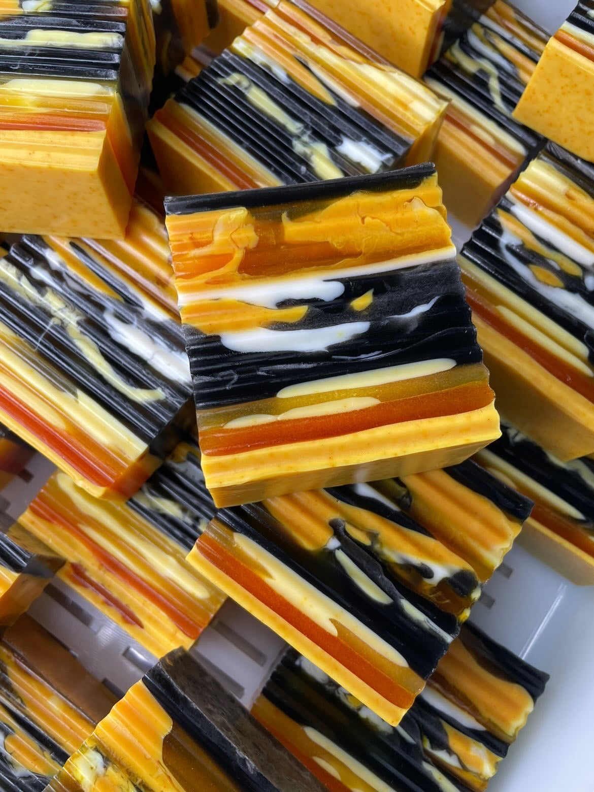 DETOX (TURMERIC & CHARCOAL) CLEANSING BAR SOAP